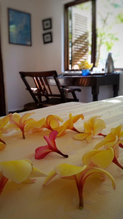 Kinasi Lodge Utende ภายนอก รูปภาพ
