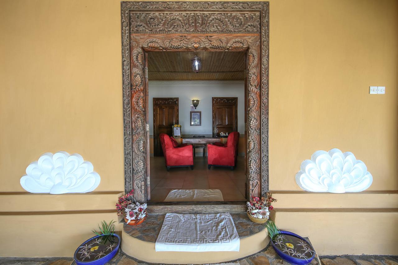 Kinasi Lodge Utende ภายนอก รูปภาพ