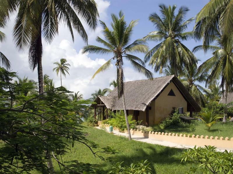 Kinasi Lodge Utende ภายนอก รูปภาพ